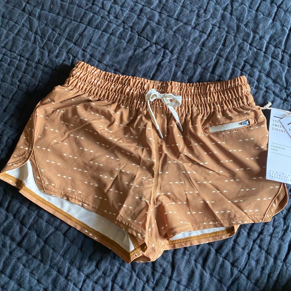 Turmeric Arrow Vuori Clementine Shorts